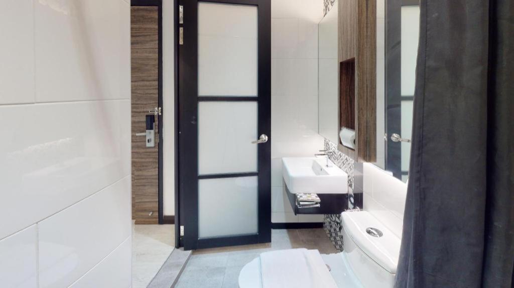 Styles Hotel Малакка Экстерьер фото